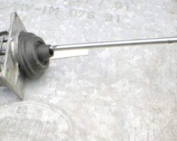 Na Škoda 1000MB: mechanismus řadicí páky