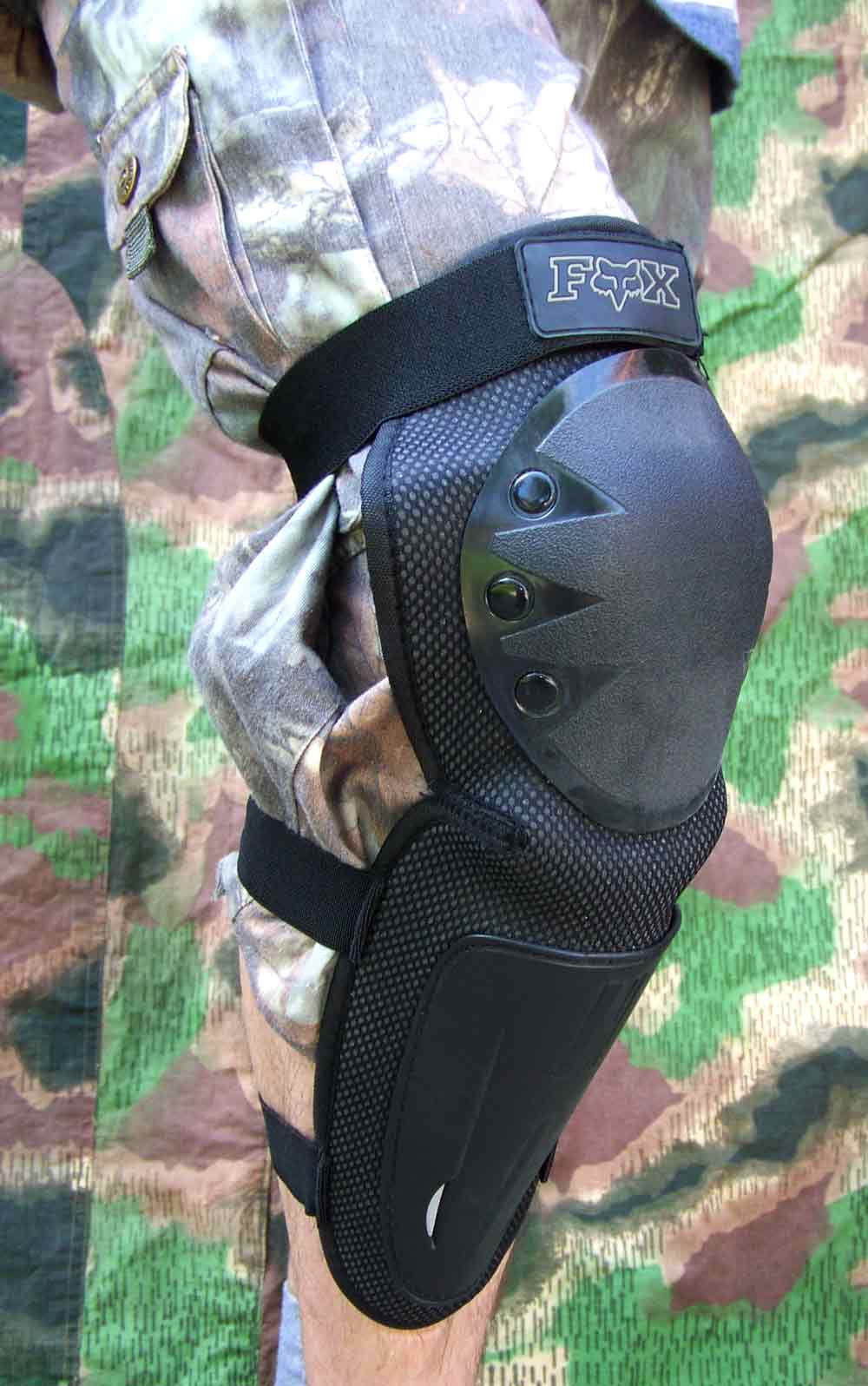 Sada 4 chráničů kloubů ruce, nohy, pro moto i sporty - Image 6
