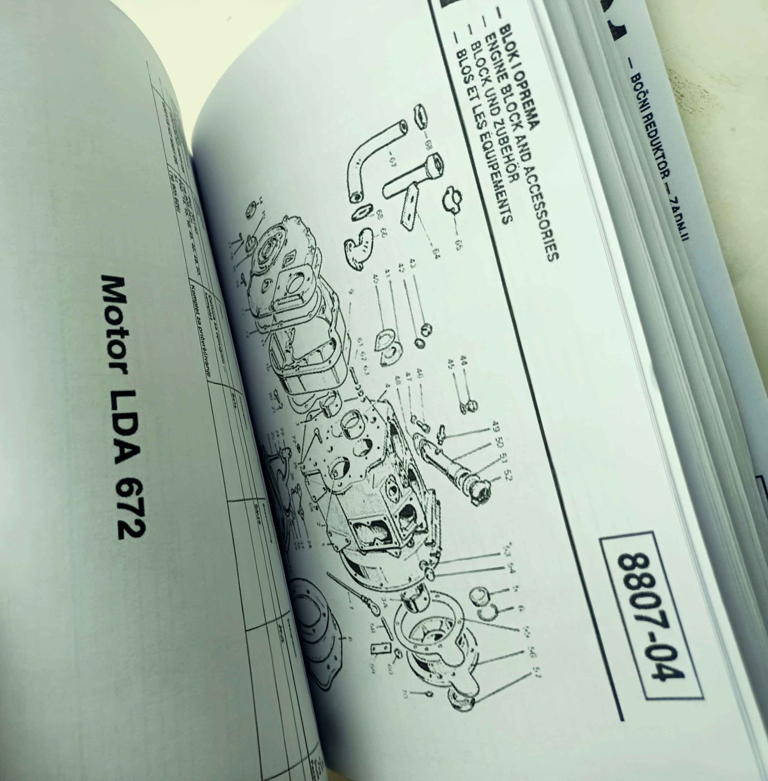 Tomo Vinkovič malotraktor - Serie 800 -TV 818, TV 821, TV 830 (824). Katalog náhradních dílů reprint - Image 12